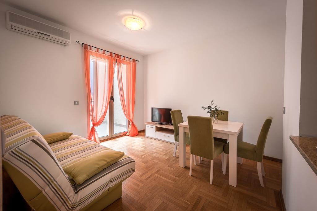 Apartments Montreal Budva Exterior photo